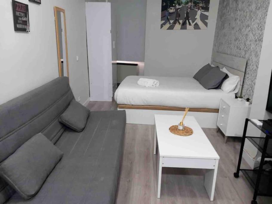 Apartamento En El Corazon De Мадрид Екстериор снимка